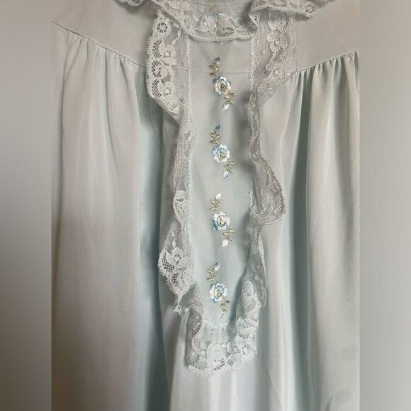 Vintage Shadowline Nightgown and Robe Set Size Medium Lace Flowers lBlue USA - Picture 9 of 17